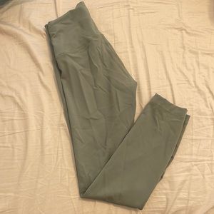 Lululumon Wunder Train Legging